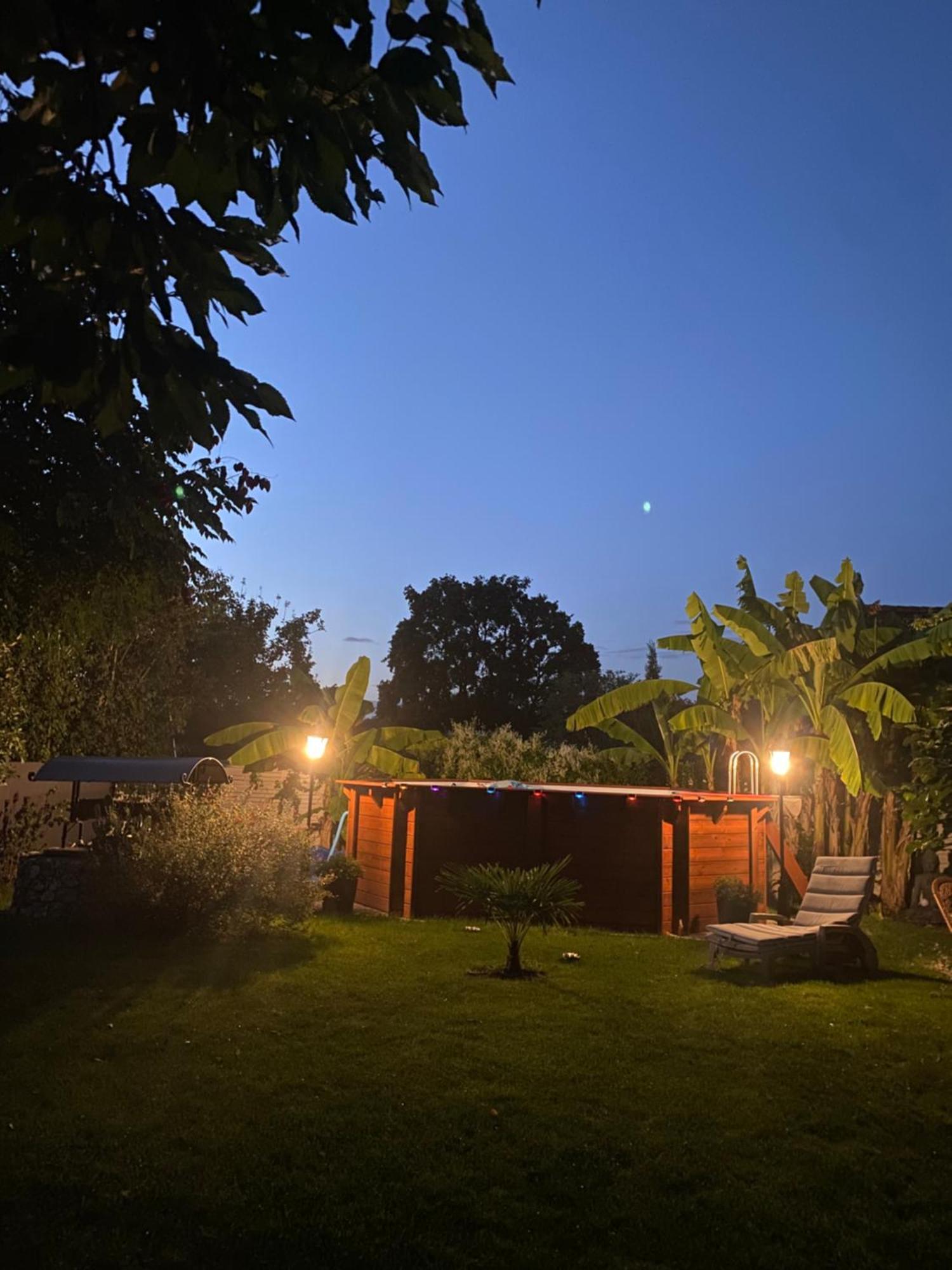 Gite En Pierre Le Paradis Parc Cloture Jacuzzi 5 Places Piscine Au Perigord Pourpre 9Km De Bergerac Saint-Aubin-de-Lanquais 外观 照片
